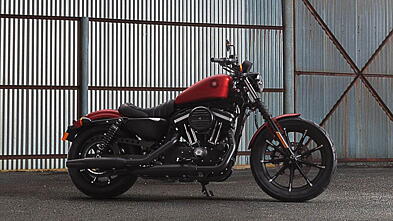 Harley-Davidson Iron 883 [2018-2019] Wicked Red