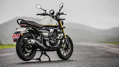 TVS Ronin Right Rear Three Quarter