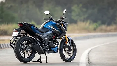 Honda Hornet 2 0 Price Bs6 Mileage Images Colours Specs Bikewale Honda Hornet 2 0 Price Bs6 Mileage Images Colours Specs Bikewale