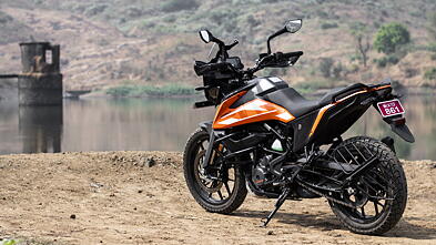 KTM 250 Adventure Price - Mileage, Images, Colours | BikeWale