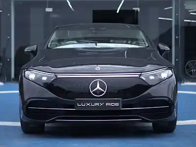 Second Hand मर्सिडीज़ बेंज़ EQS 580 4मैटिक in दिल्ली