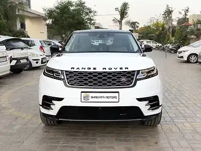 Second Hand लैंड रोवर रेंज रोवर वेलार S R-डाइनामिक 2.0 डीज़ल in राजकोट