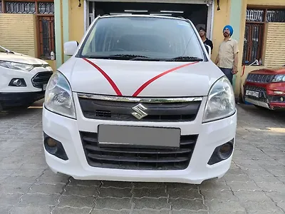 Second Hand Maruti Suzuki Wagon R VXI AMT in Kanpur