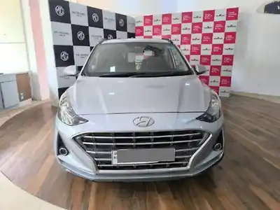 Second Hand हुंडई ग्रैंड i10 निओस स्पोर्टज़ 1.2 कप्पा vtvt सीएनजी in मुंबई