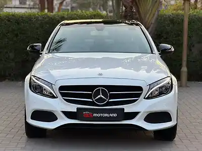 Second Hand मर्सिडीज़ बेंज़ सी-क्लास सी 220डी in सूरत