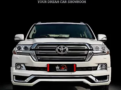 Second Hand Toyota Land Cruiser LC 200 VX in Karnal