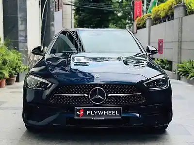 Second Hand मर्सिडीज़ बेंज़ सी-क्लास सी 300डी एएमजी लाइन in कोलकाता