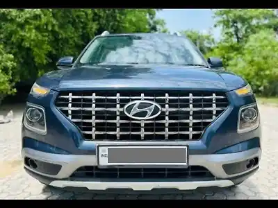 Second Hand हुंडई वेन्यू sx 1.0 टर्बो in अहमदाबाद