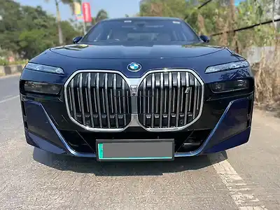 Second Hand बीएमडब्ल्यू i7 edrive50 M स्पोर्ट in मुंबई