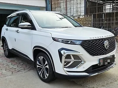 Second Hand MG Hector Plus Sharp 2.0 Diesel Turbo MT 6-STR in Agra
