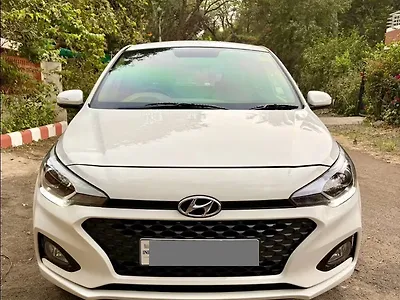 Second Hand Hyundai Elite i20 Asta 1.4 CRDI (O) in Nashik