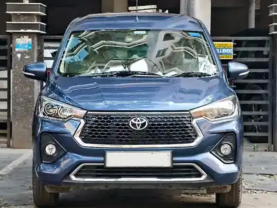 Second Hand टोयोटा रुमियन G MT [2023-2025] in कोलकाता