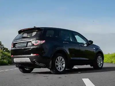 Second Hand लैंड रोवर डिस्कवरी स्पोर्ट प्योर in कोची