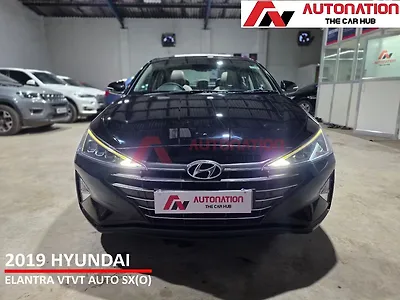 Second Hand Hyundai Elantra 2.0 SX (O) AT in Kolkata