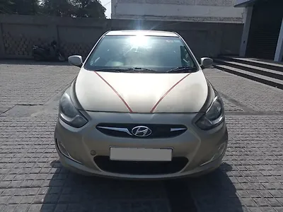 2013 Hyundai Verna Fluidic 1.6 CRDi SX Opt AT 1 2013 Hyundai Verna Fluidic 1.6 CRDi SX Opt AT 1