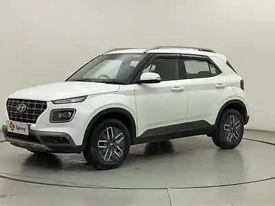 Second Hand हुंडई वेन्यू sx 1.5 डीज़ल in नवी मुंबई