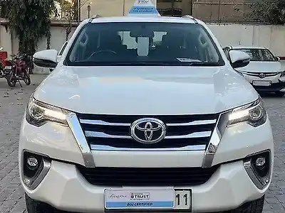 Second Hand टोयोटा फ़ॉर्च्यूनर 2.8 4x2 एमटी in दिल्ली