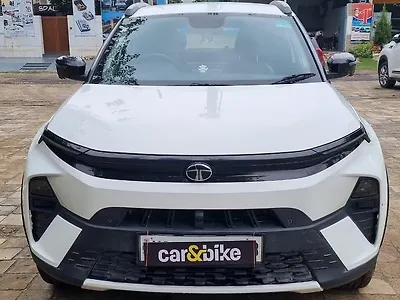 Second Hand Tata Nexon Creative Plus 1.2 Petrol 6AMT [2023-2025] in Gurgaon