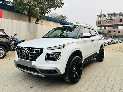 Second Hand हुंडई वेन्यू sx 1.0 टर्बो in गुवाहाटी