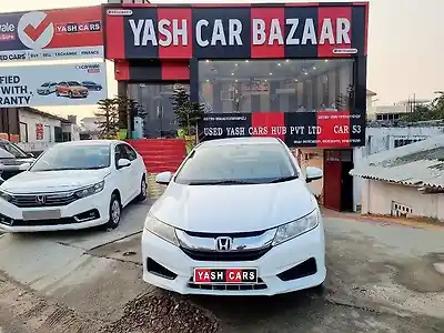 Second Hand होंडा सिटी SV डीज़ल in गोरखपुर