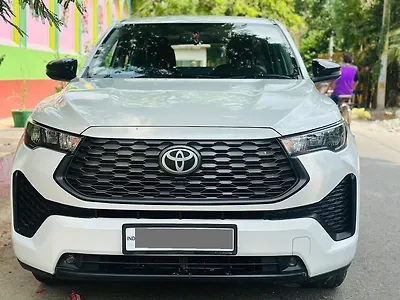 Toyota Innova Hycross G-SLF 7 STR