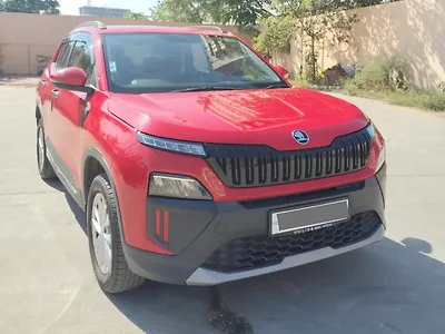 Second Hand Skoda kylaq Signature Plus Petrol Turbo Manual in Vadodara