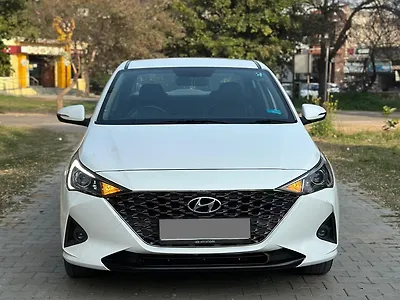 2022 Hyundai Verna S Plus 1.5 CRDi 1