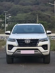 2024 Toyota Fortuner 4x2 AT 1 2024 Toyota Fortuner 4x2 AT 1