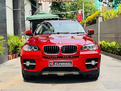 Second Hand बीएमडब्ल्यू x6 एक्सड्राइव 30डी in कोलकाता