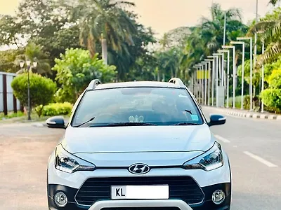 Second Hand Hyundai i20 Active 1.2 SX Dual Tone in Thiruvananthapuram