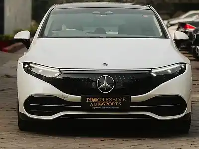 Second Hand मर्सिडीज़ बेंज़ EQS 580 4मैटिक in दिल्ली