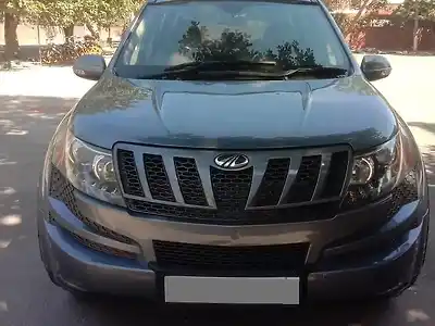 2014 महिंद्रा XUV500 w8 1