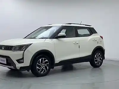 Second Hand महिंद्रा XUV300 w8 1.2 पेट्रोल in फ़रीदाबाद
