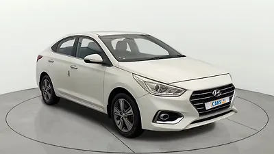 Hyundai Verna 1.6 CRDI SX