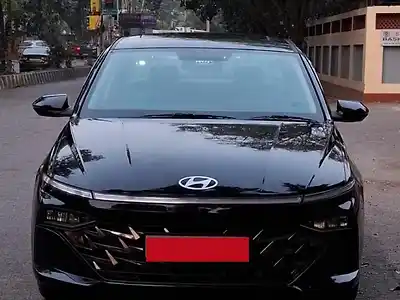 Second Hand हुंडई वरना SX (O) Petrol 1.5L Manual in लखनऊ