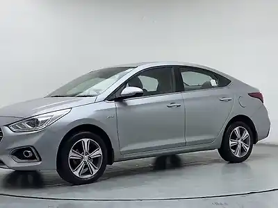 Second Hand हुंडई वरना sx प्लस 1.6 vtvt ऑटोमैटिक in गाज़ियाबाद