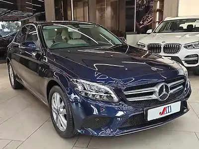 Second Hand मर्सिडीज़ बेंज़ सी-क्लास c 220d प्रोग्रेसिव [2018-2019] in अहमदाबाद