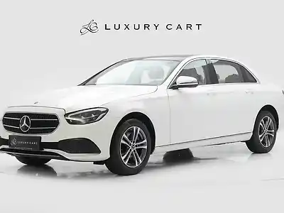 Second Hand मर्सिडीज़ बेंज़ E-क्लास ई 200 एक्सक्लूसिव [2021-2023] in दिल्ली