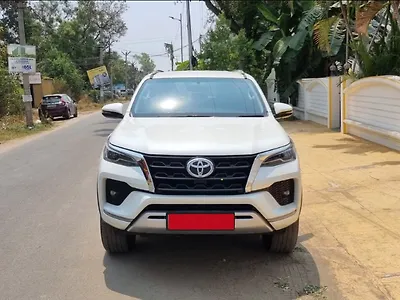 Second Hand Toyota Fortuner 4x2 2WD Diesel 2.8L Turbo Automatic in Coimbatore
