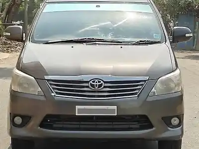 2012 टोयोटा इनोवा 2.5 e पीएस 7 str bs-iv 1