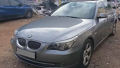 2009 BMW 5-Series 520d Sedan 1 2009 BMW 5-Series 520d Sedan 1