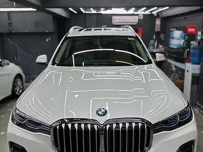 Second Hand BMW X7 xDrive30d DPE Signature 7STR in Vadodara