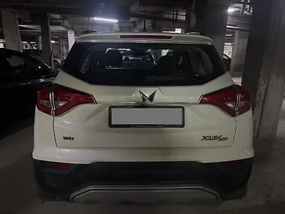 2023 Mahindra XUV300 W8 1.2 Petrol 1 2023 Mahindra XUV300 W8 1.2 Petrol 1