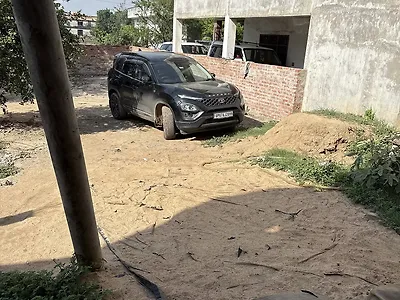 2023 Tata Safari Smart (O) 7 STR 1