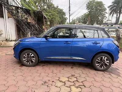 2025 Maruti Suzuki Swift ZXi Petrol Automatic 1 2025 Maruti Suzuki Swift ZXi Petrol Automatic 1
