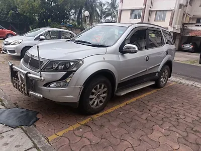 2016 Mahindra XUV500 W10 1
