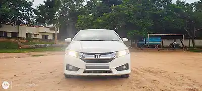 2015 होंडा सिटी वीएक्स (ओ) एमटी डीज़ल 1 2015 होंडा सिटी वीएक्स (ओ) एमटी डीज़ल 1
