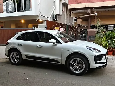 2023 Porsche Macan Base
