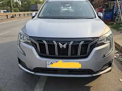 Second Hand महिंद्रा XUV700 AX7 2WD Petrol 2.0L Turbo Manual 7 STR in राउरकेला