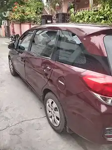 2015 होंडा मोबिलियो आरएस डीज़ल 1